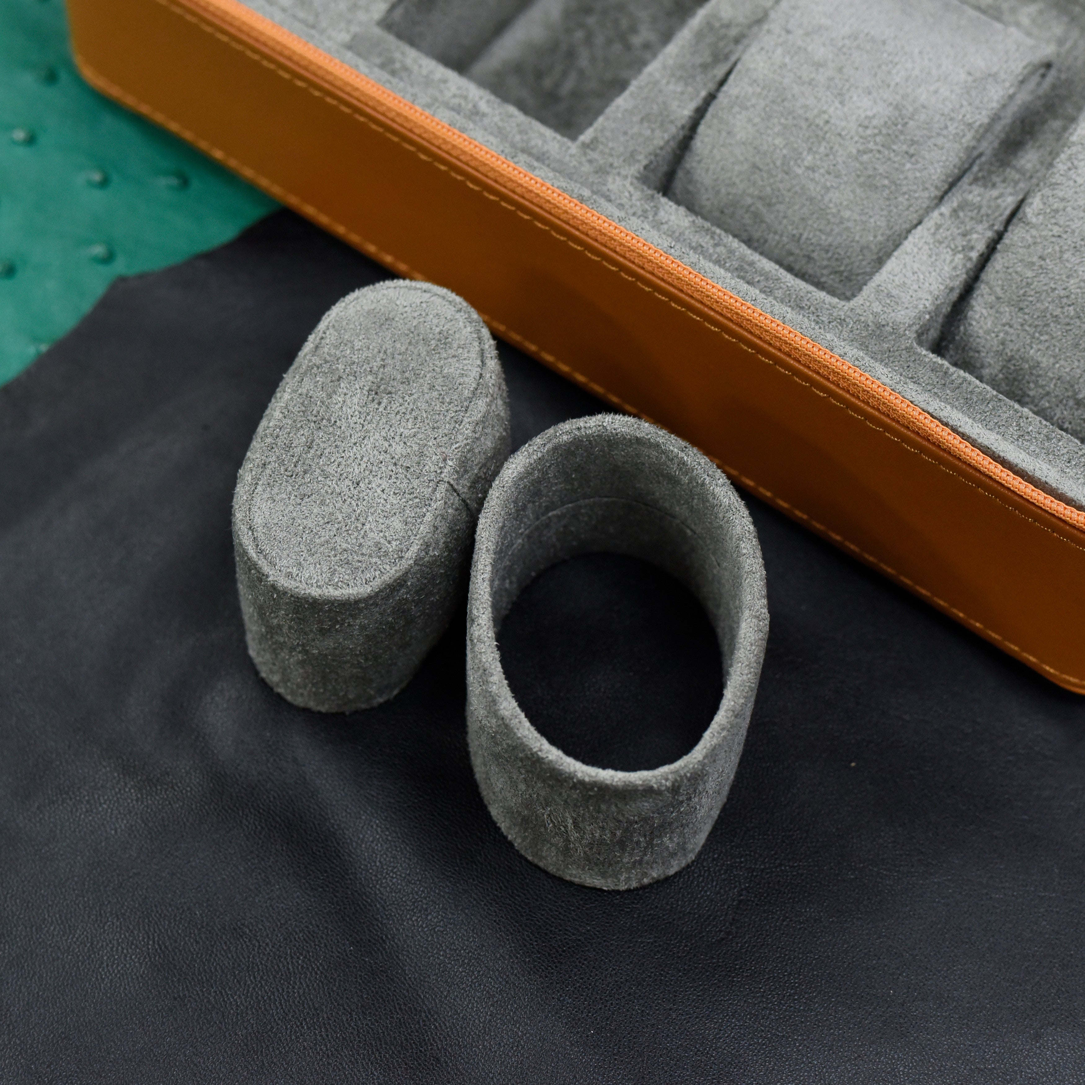 Voyager 4 | Compact Watch Travel Case