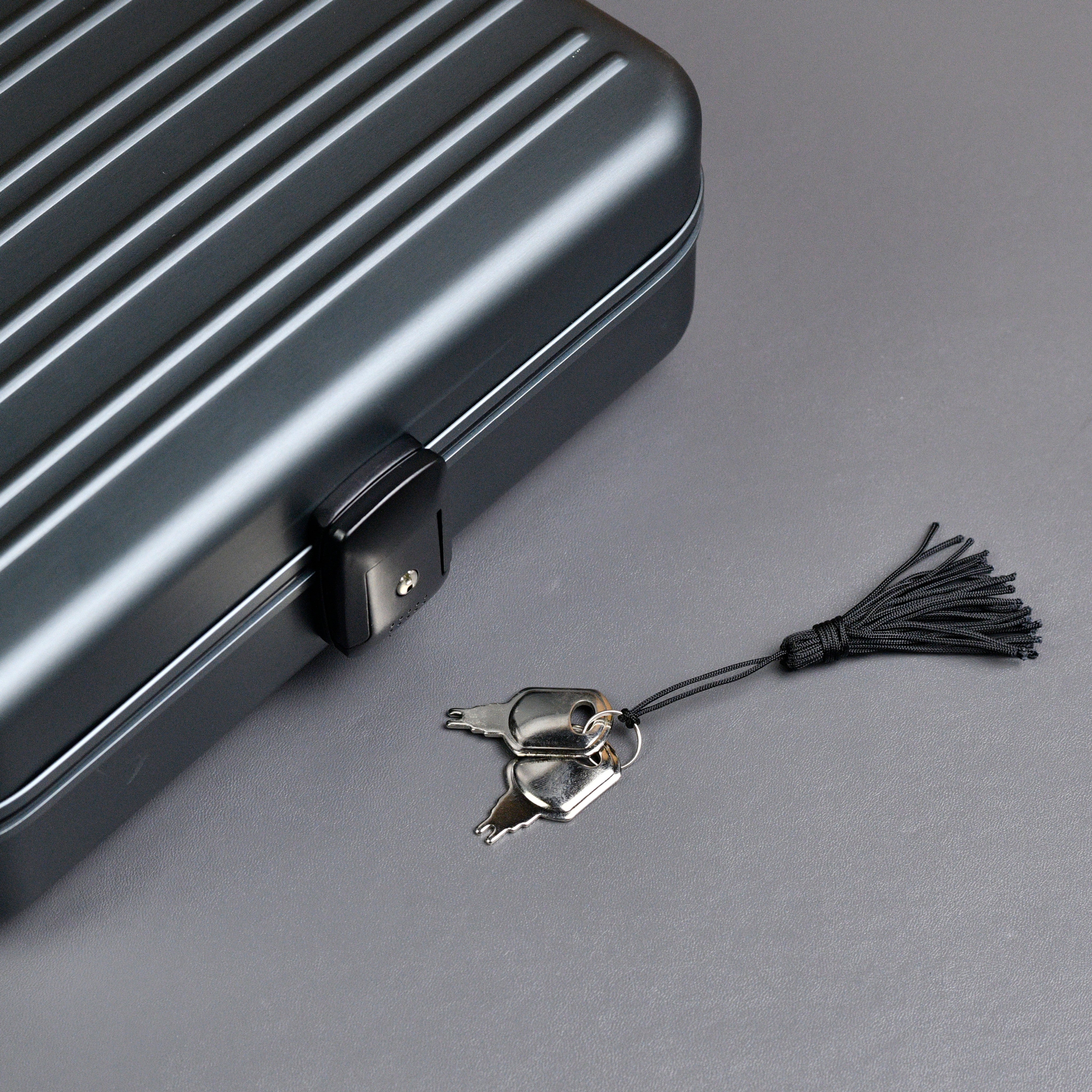 AeroVault Black 9 slots | Aluminum Watch Box