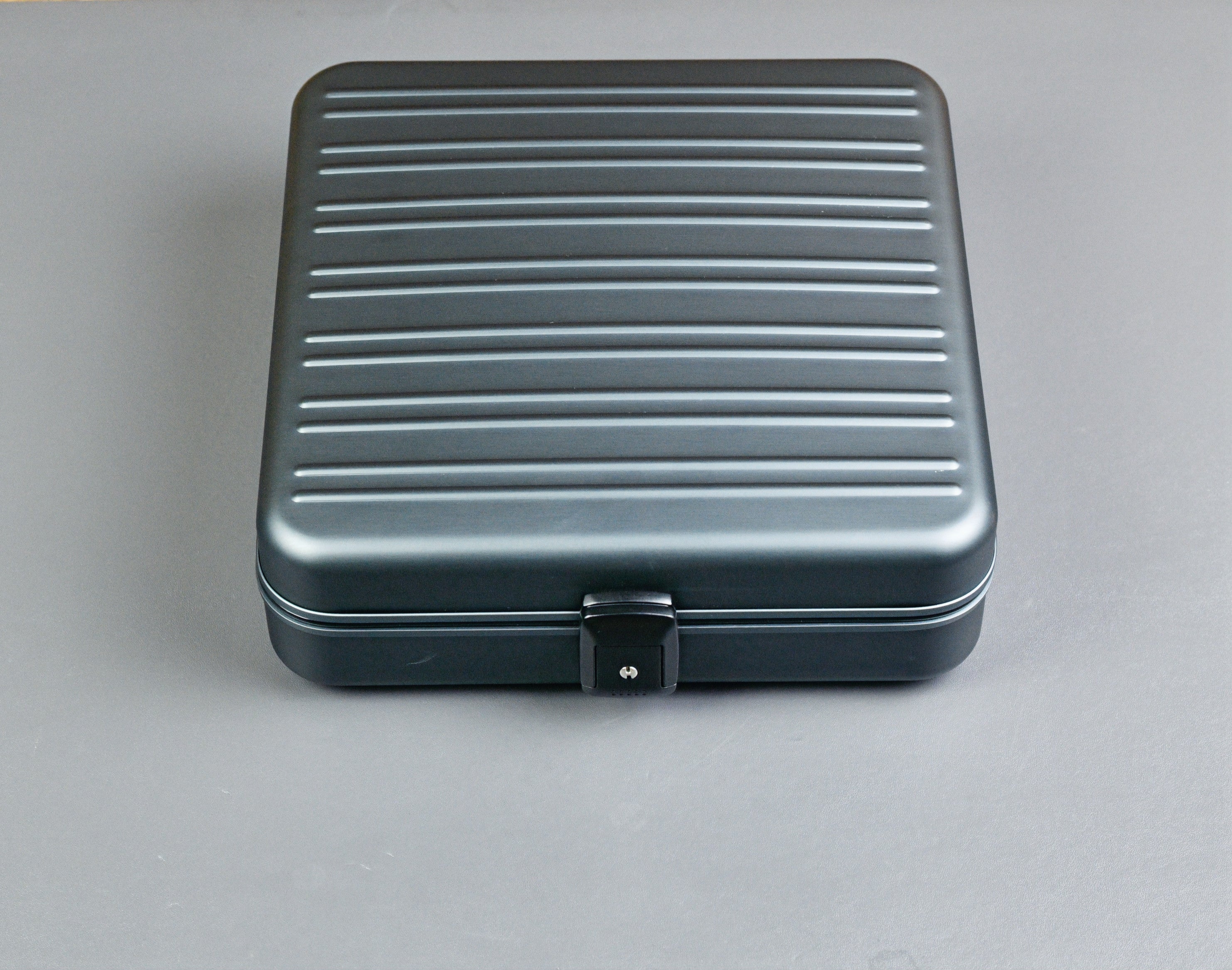 AeroVault Black 9 slots | Aluminum Watch Box