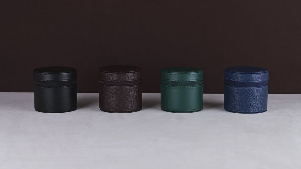 round watch travel case.mp4